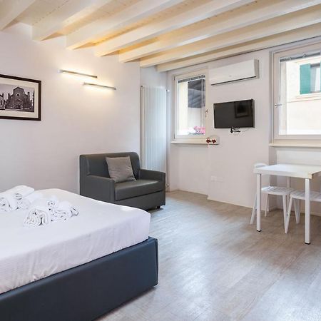 Vicolo Zini Apartments Βερόνα Εξωτερικό φωτογραφία